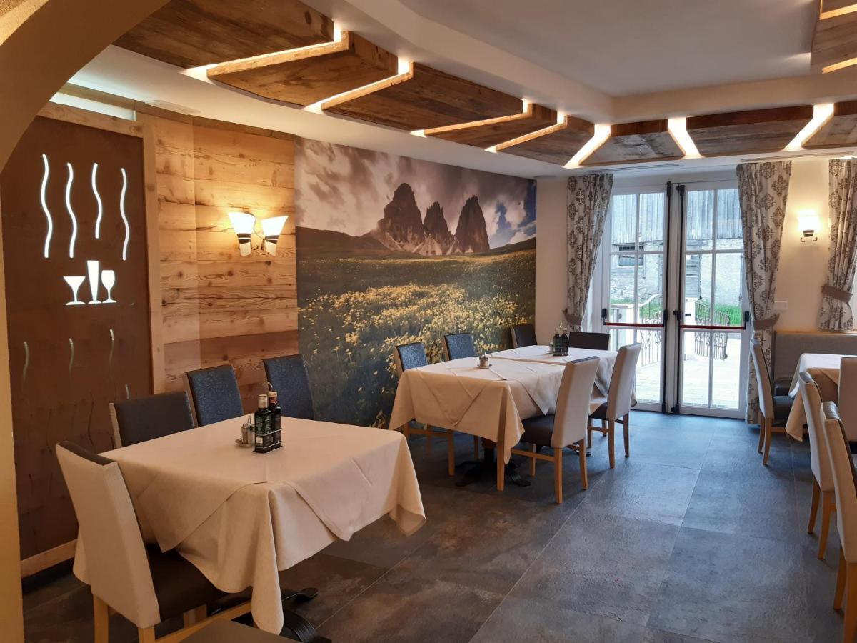 Hotel El Pilon Pozza di Fassa Exterior foto