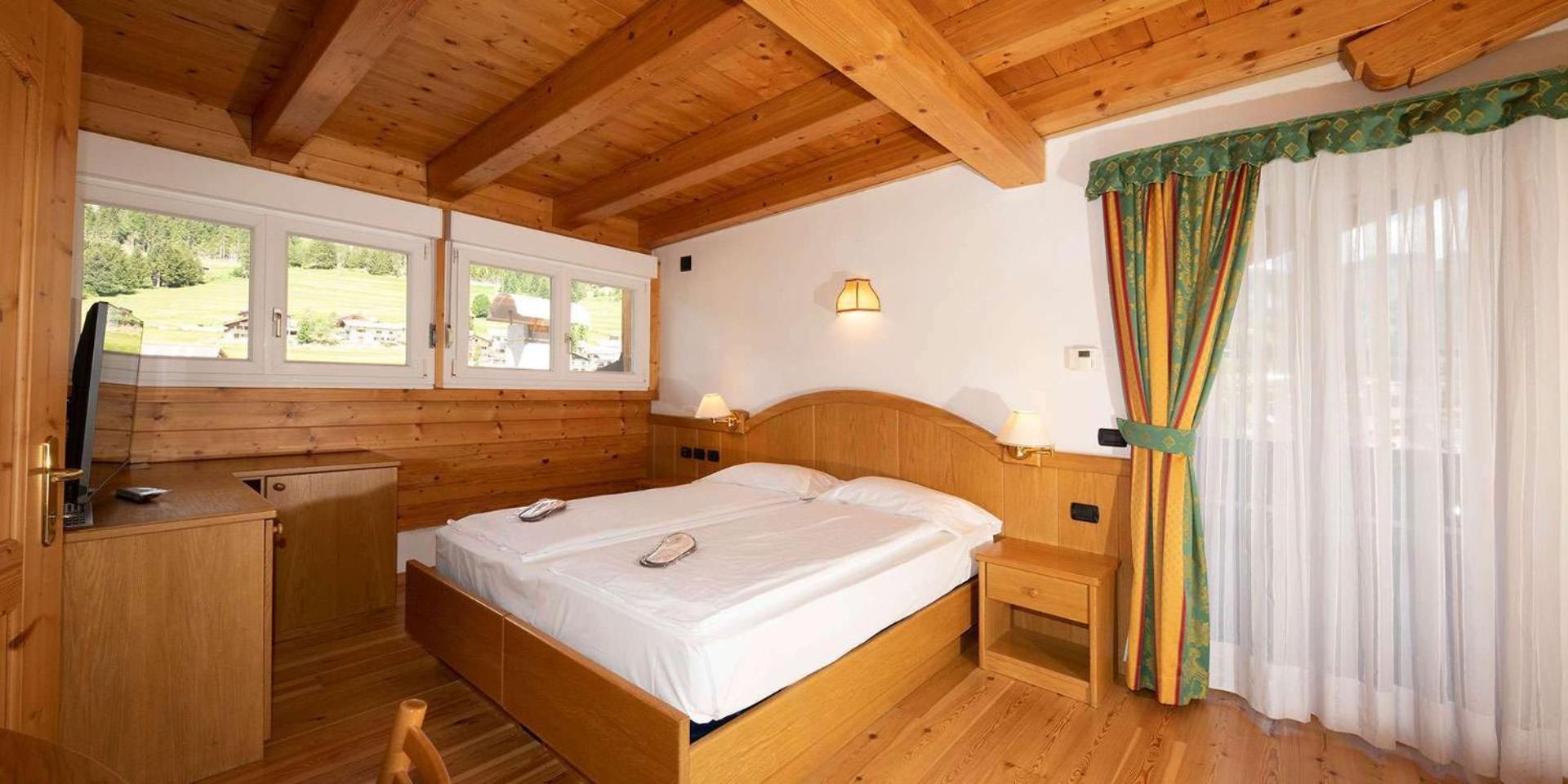 Hotel El Pilon Pozza di Fassa Exterior foto